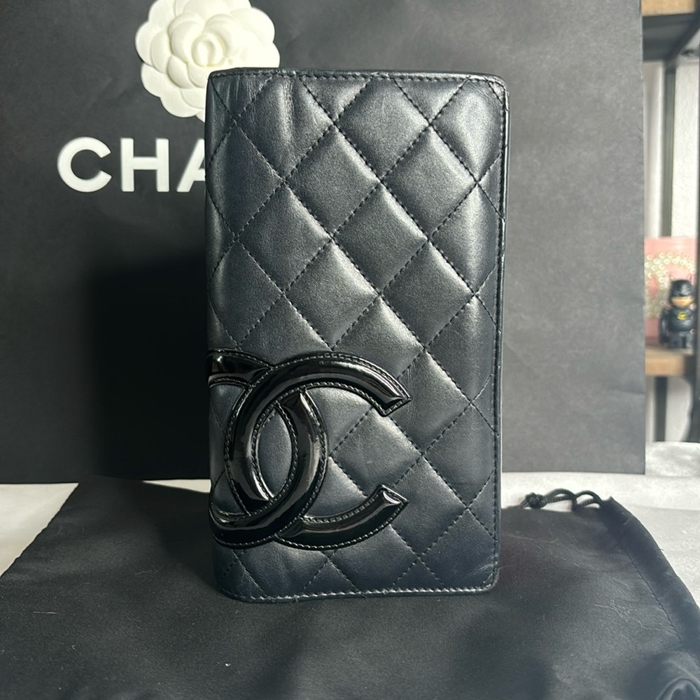 💌SOLD—Chanel cambon 🩷